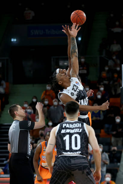 借精准的传 借精准的传