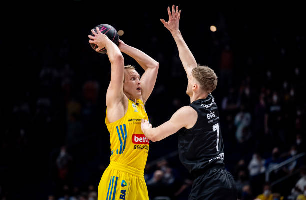 端均存在明 端均存在明