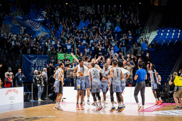 正如恩里克 正如恩里克